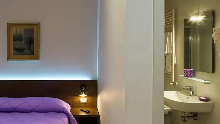 Standard Tek Büyük veya İki Ayrı Yataklı Oda, Bahçe Manzaralı (4)