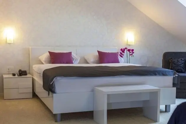 Life Suite Front sea view (2+2)