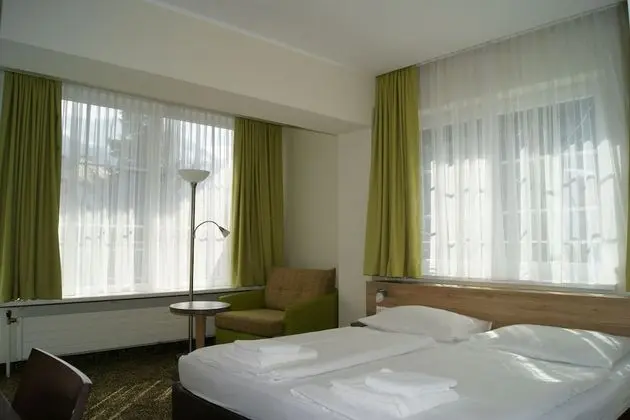 Deluxe Tek Büyük Yataklı Oda, Balkon, Dağ Manzaralı
