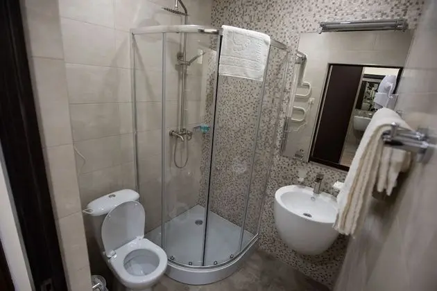 Tek Büyük Yataklı Oda, Özel Banyo
