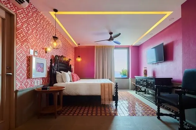 Deluxe Oda, 1 En Büyük (King) Boy Yatak, Deniz Manzaralı