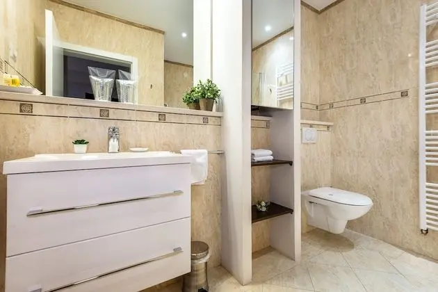 Deluxe Süit, 1 Yatak Odası, Mutfak, Şehir Manzaralı (Deluxe One Bedroom Suite)
