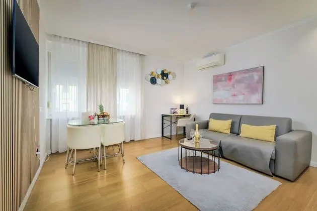 Deluxe Süit, 1 Yatak Odası, Mutfak, Şehir Manzaralı (Deluxe One Bedroom Suite)