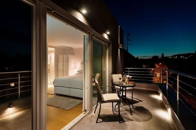 Superior Stüdyo, Banyolu/Duşlu (Superior Studio Suite)