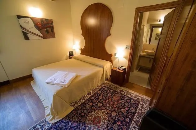 Tek Büyük Yataklı Oda, Bahçe Manzaralı