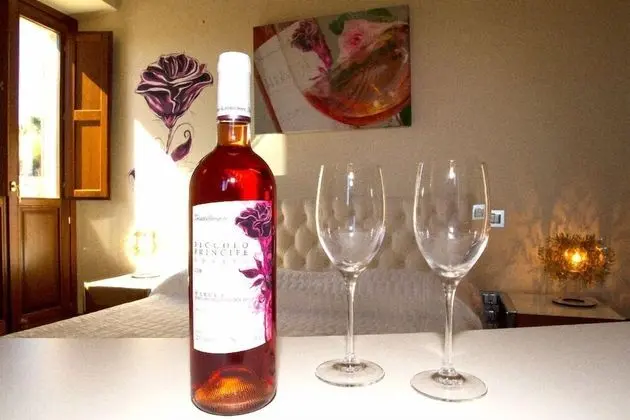 Tek Büyük Yataklı Oda, Balkon, Üzüm Asması Manzaralı (Piccolo Principe)