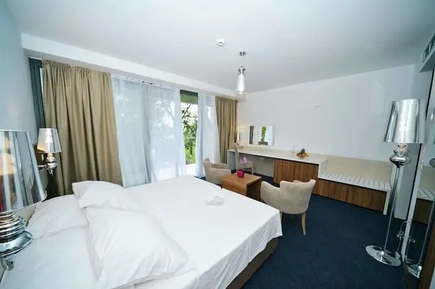 Deluxe Tek Büyük veya İki Ayrı Yataklı Oda, Deniz Manzaralı