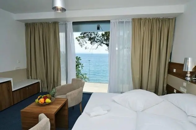 Deluxe Tek Büyük veya İki Ayrı Yataklı Oda, Deniz Manzaralı