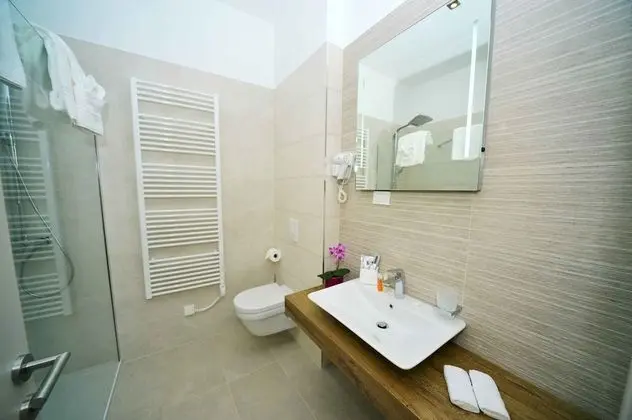 Deluxe Tek Büyük veya İki Ayrı Yataklı Oda, Deniz Manzaralı