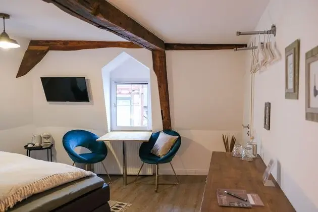 Comfort Tek Büyük Yataklı Oda