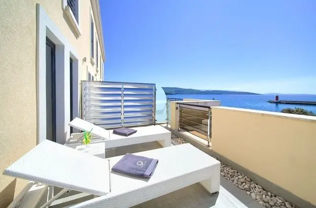 Deluxe Tek Büyük Yataklı Oda, Teras, Deniz Manzaralı