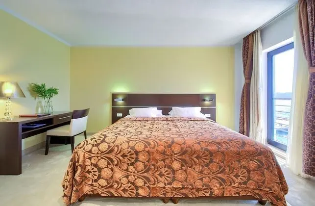 Premium Tek Büyük Yataklı Oda, Deniz Manzaralı