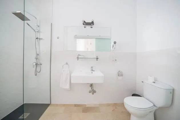 Tek Büyük Yataklı Oda