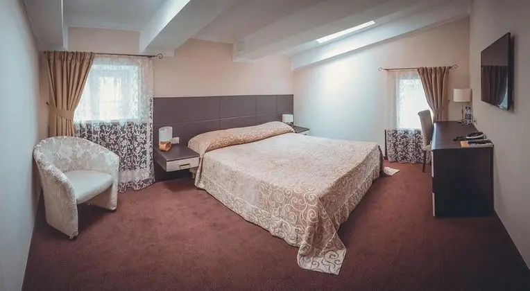 Standard Tek Büyük Yataklı Oda