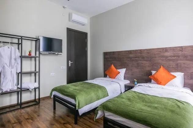 Standard Tek Büyük veya İki Ayrı Yataklı Oda, Şehir Manzaralı