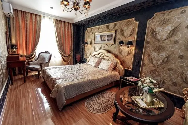 Deluxe Tek Büyük Yataklı Oda