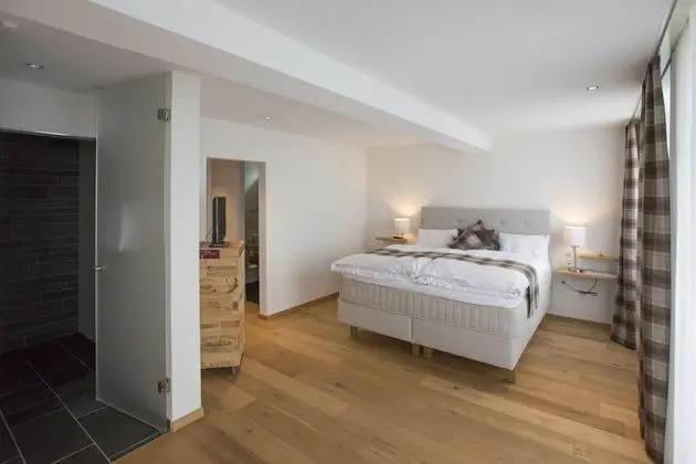 Superior Tek Büyük Yataklı Oda (Alpenblick)