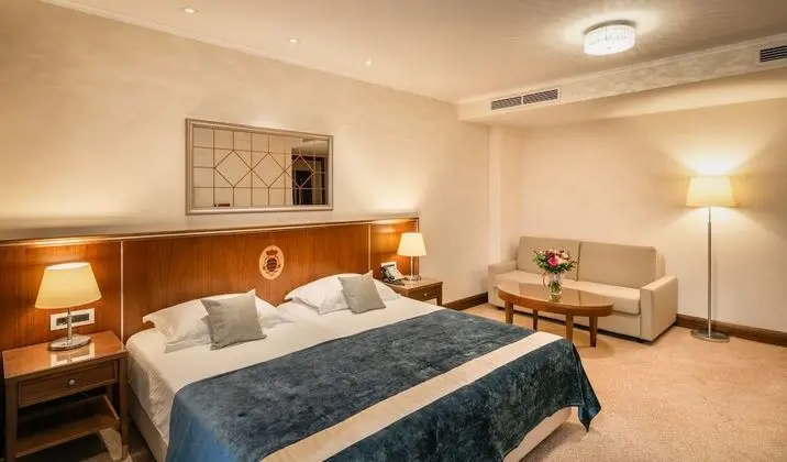 Classic Tek Büyük veya İki Ayrı Yataklı Oda, Balkon