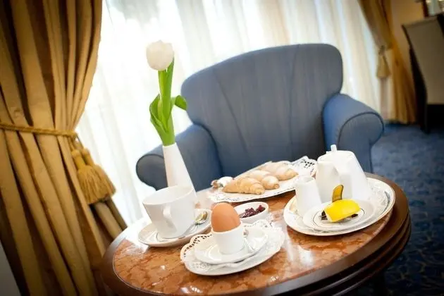 Classic Tek Büyük veya İki Ayrı Yataklı Oda, Balkon