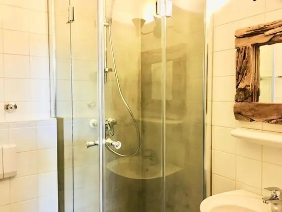 Deluxe Tek Büyük veya İki Ayrı Yataklı Oda, Nehir Manzaralı