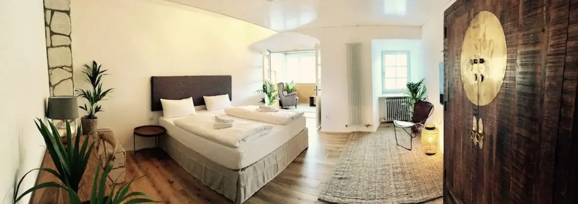 Süit, Nehir Manzaralı