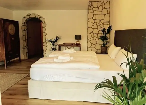 Süit, Nehir Manzaralı