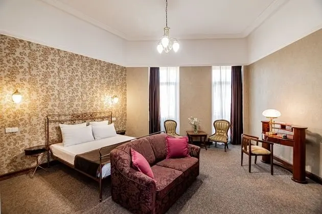 Comfort Tek Büyük Yataklı Oda