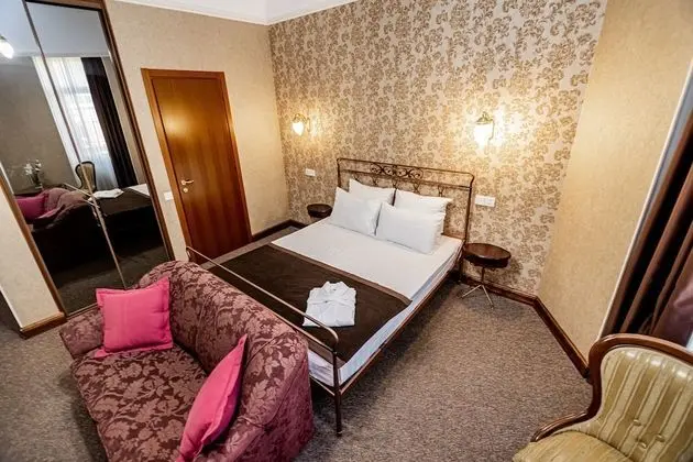 Comfort Tek Büyük Yataklı Oda