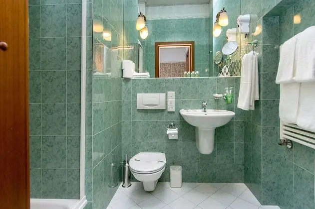 Comfort Tek Büyük Yataklı Oda