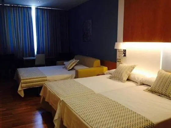 Family Oda (Standard)