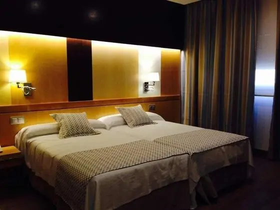 Standard Tek Büyük veya İki Ayrı Yataklı Oda