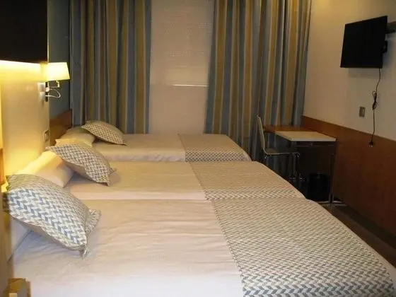 Standard Üç Kişilik Oda