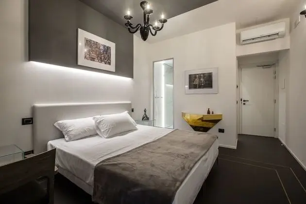 Superior Tek Büyük Yataklı Oda, Balkon, Şehir Manzaralı