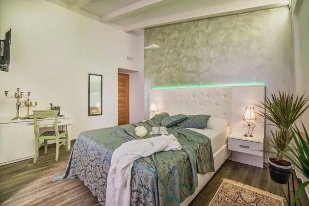Luxury Tek Büyük veya İki Ayrı Yataklı Oda