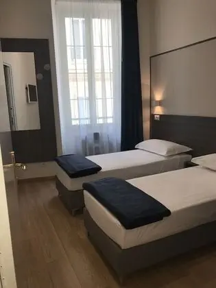 Tek Büyük veya İki Ayrı Yataklı Oda