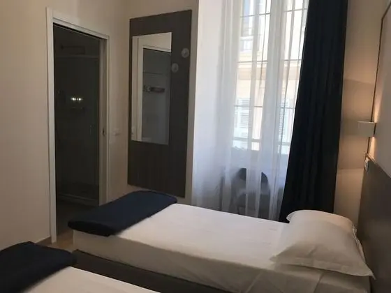 Tek Büyük veya İki Ayrı Yataklı Oda