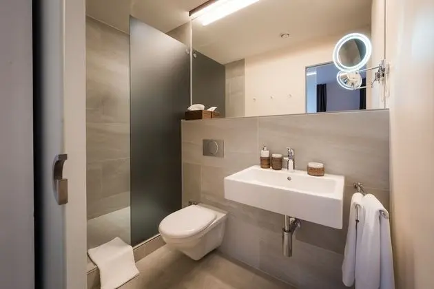 Premium Tek Büyük Yataklı Oda