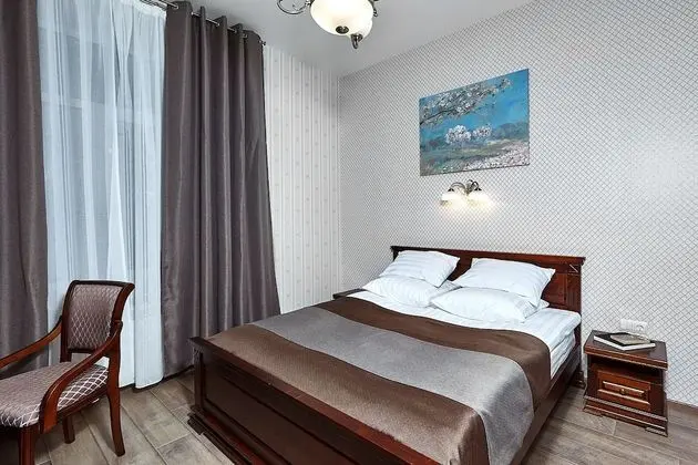 Standard Tek Büyük Yataklı Oda