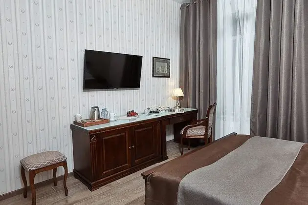 Standard Tek Büyük Yataklı Oda