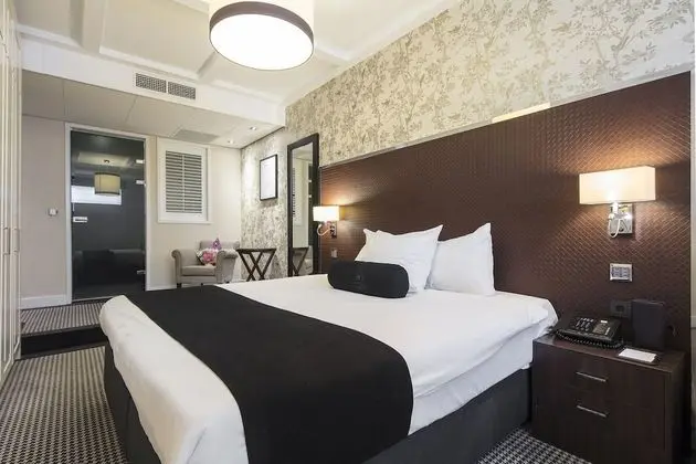 Double Room Souterrain (Limited View)