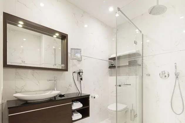 Double Room Souterrain (Limited View)