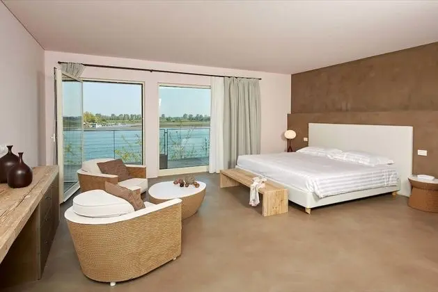 Junior Süit, Balkon, Lagün Manzaralı