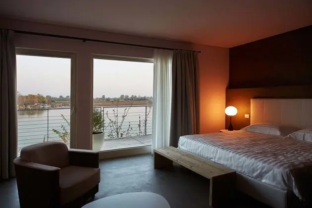 Junior Süit, Balkon, Lagün Manzaralı