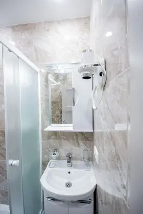 Deluxe Tek Büyük veya İki Ayrı Yataklı Oda