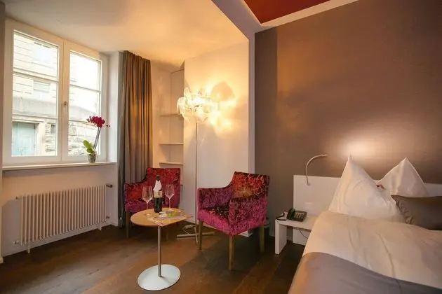 Design Üç Kişilik Oda