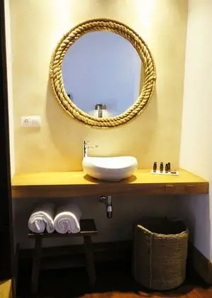 Superior Tek Büyük Yataklı Oda (N1)
