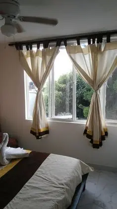 Design Süit, Havuz Manzaralı