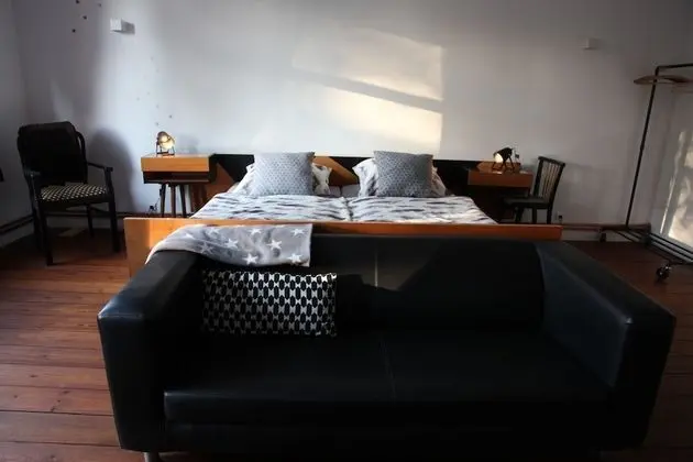 Design Tek Büyük Yataklı Oda (Favorita)