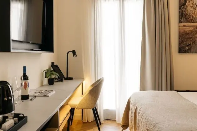 Standard Tek Büyük Yataklı Oda