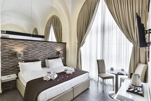 1 Çift Kişilik Veya 2 Tek Kişilik Yatak Deluxe